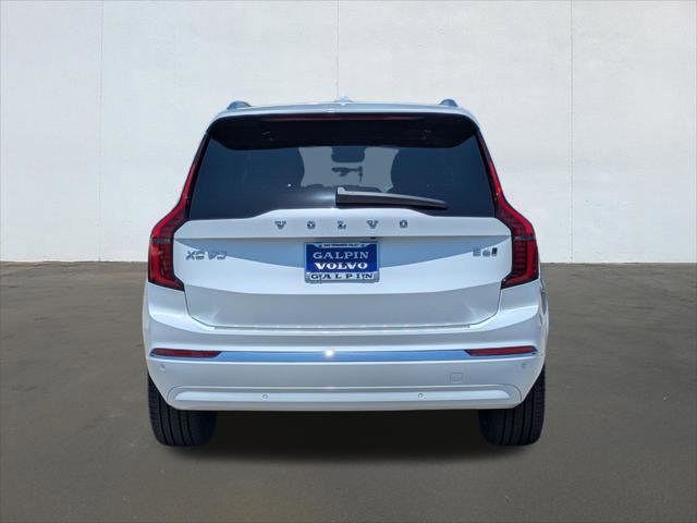 Used 2026 Volvo XC90 B6 Plus w/ Protection Package Premier AWD/4WD image 4