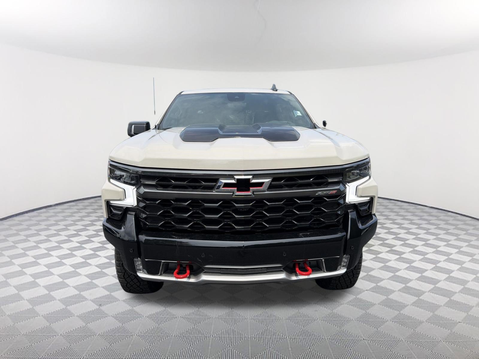 Used 2026 Chevrolet Silverado 1500 ZR2 AWD/4WD image 2