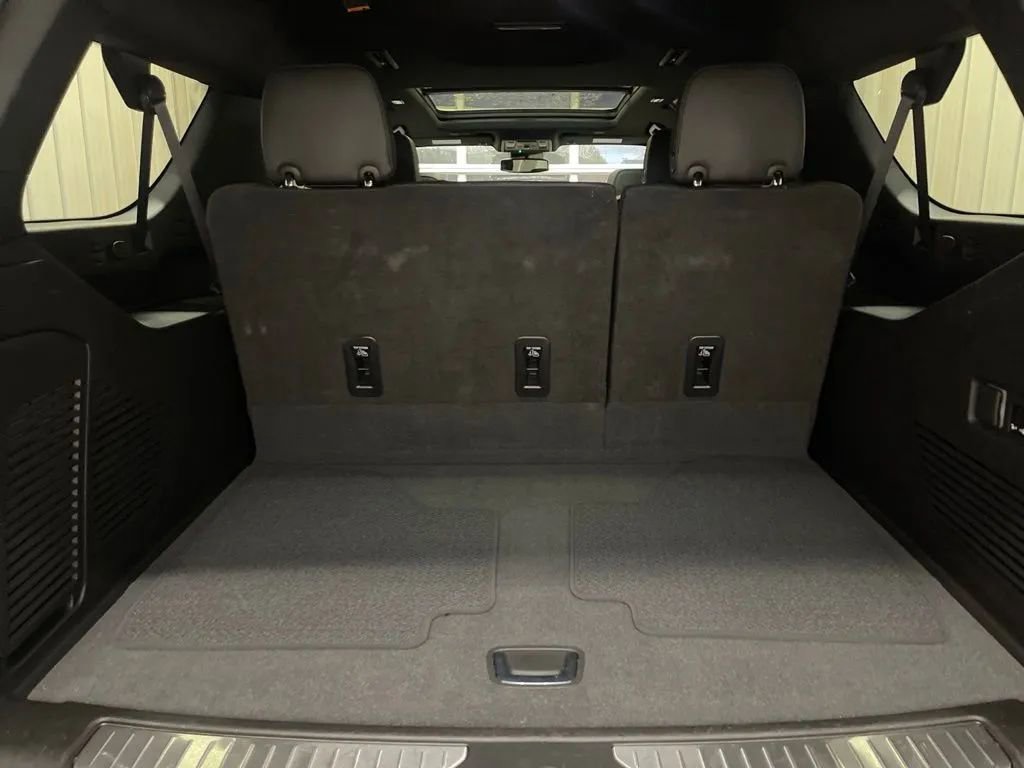 Used 2023 GMC Yukon XL Denali w/ Max Trailering Package AWD/4WD image 16
