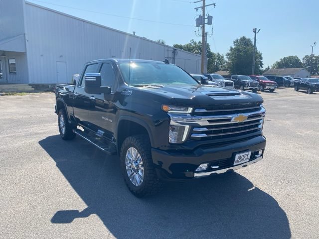 Used 2023 Chevrolet Silverado 2500 High Country w/ Safety Package II AWD/4WD image 8