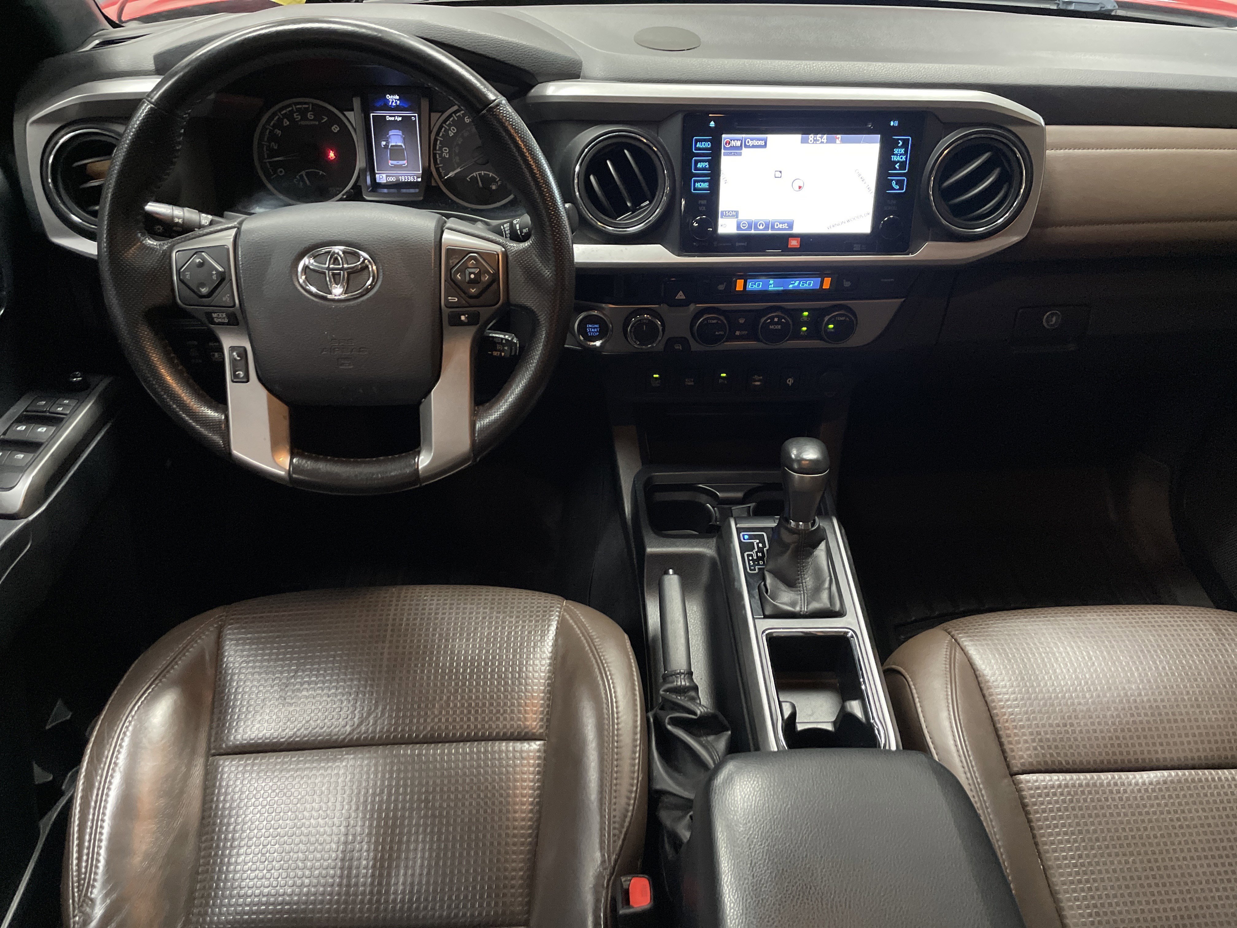 Used 2017 Toyota Tacoma Limited image 30