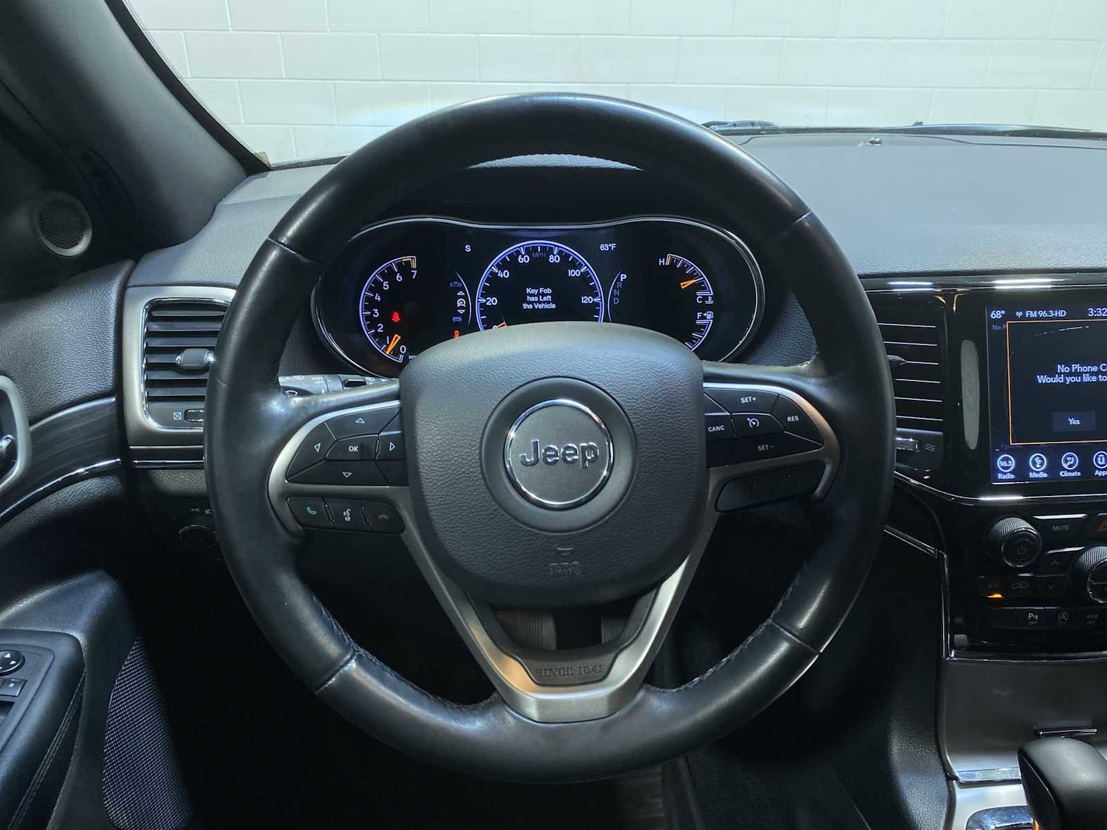 Used 2019 Jeep Grand Cherokee Limited AWD/4WD image 15