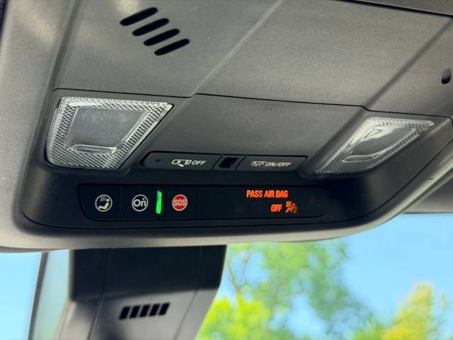 Used 2023 Chevrolet Equinox RS FWD image 19