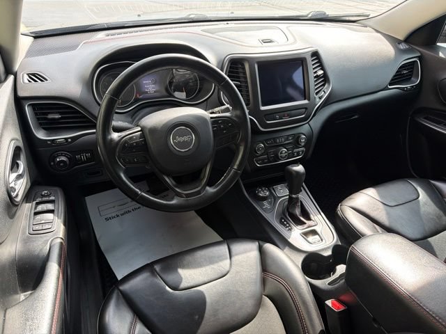 Used 2019 Jeep Cherokee Trailhawk w/ Cold Weather Group AWD/4WD image 21