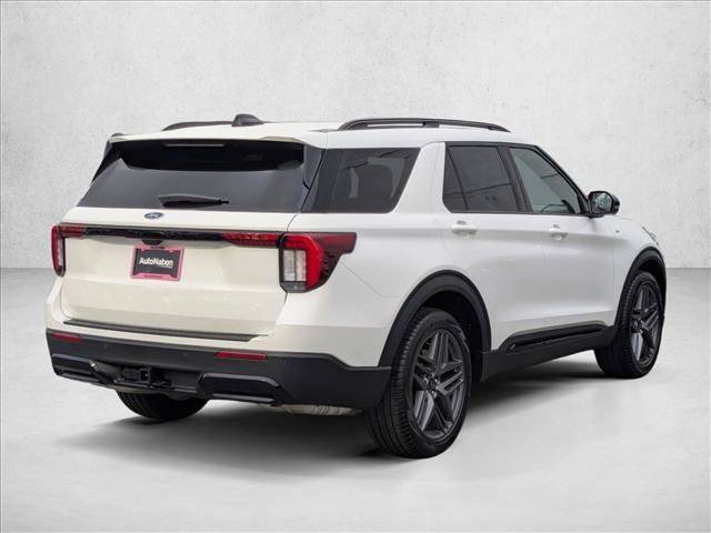 New 2026 Ford Explorer ST-Line w/ ST-Line Street Pack image 2