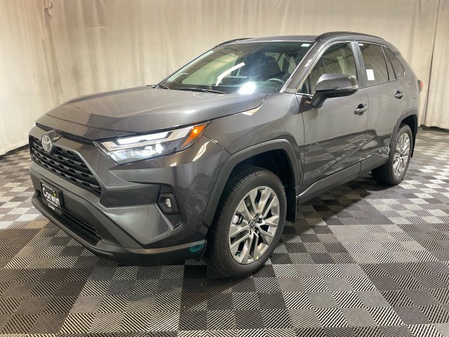 Used 2025 Toyota RAV4 XLE Premium w/ Weather Package AWD/4WD image 4