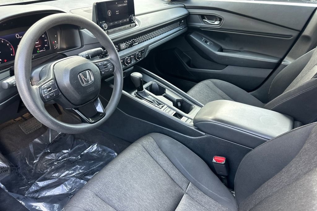 Used 2024 Honda Accord EX image 10