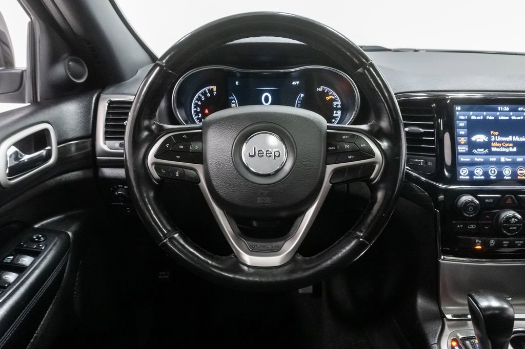 Used 2021 Jeep Grand Cherokee Laredo X AWD/4WD image 13