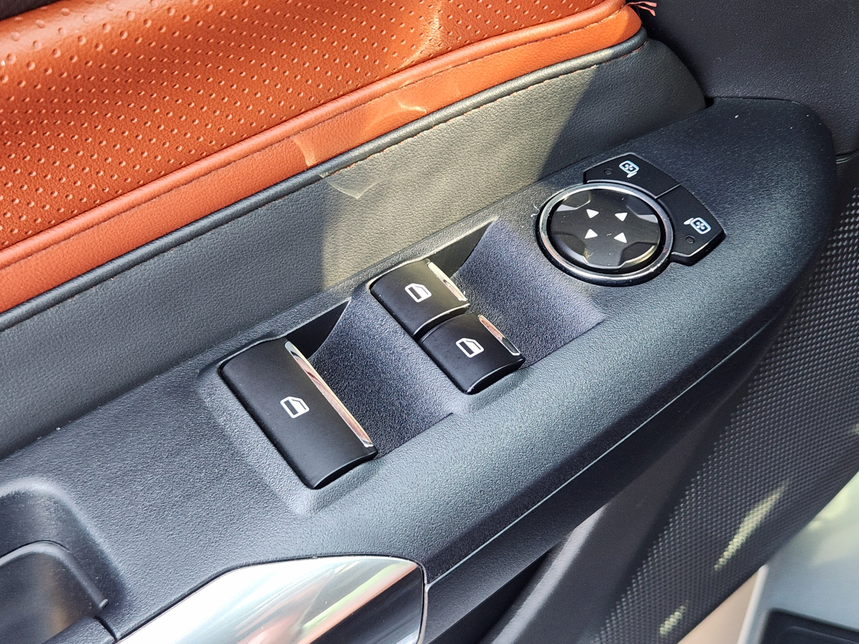 Used 2025 Ford Mustang GT Premium RWD image 24