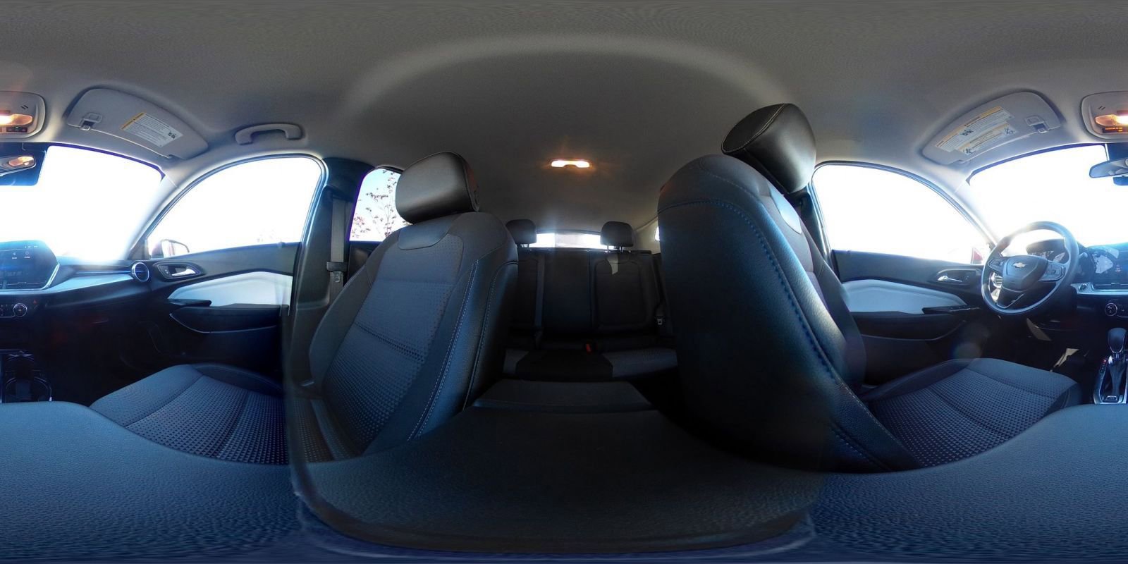 Used 2025 Chevrolet Trax LT image 42