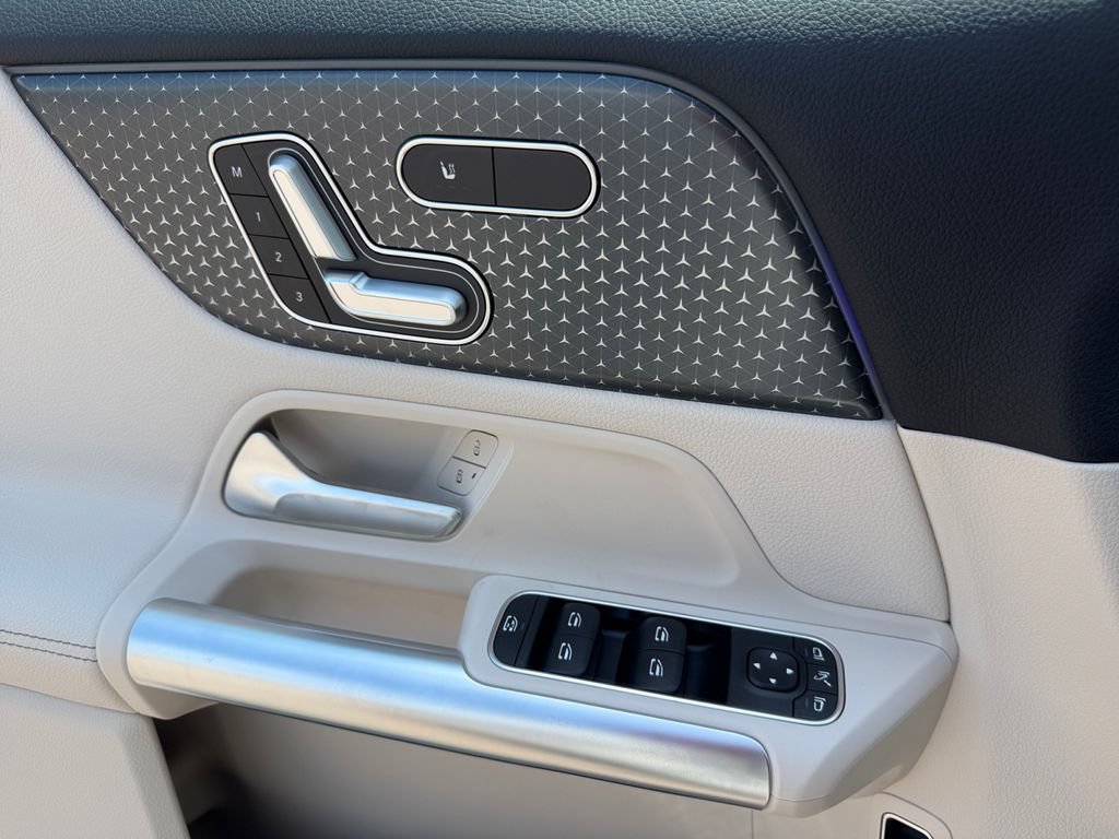 New 2026 Mercedes-Benz GLA 250 image 18