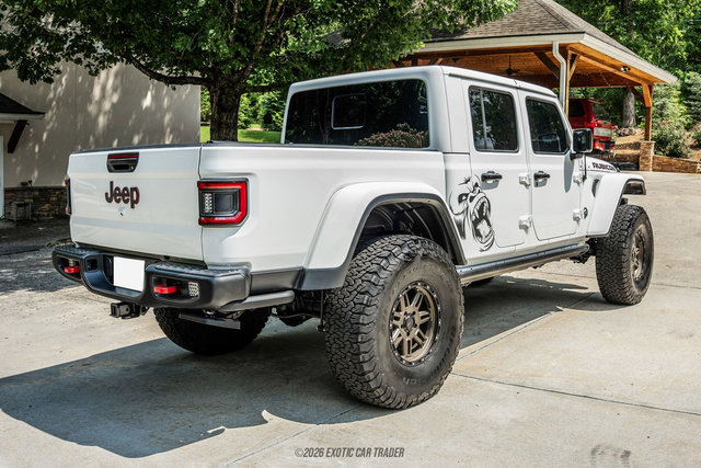 Used 2022 Jeep Gladiator Rubicon w/ LED Lighting Group AWD/4WD image 8