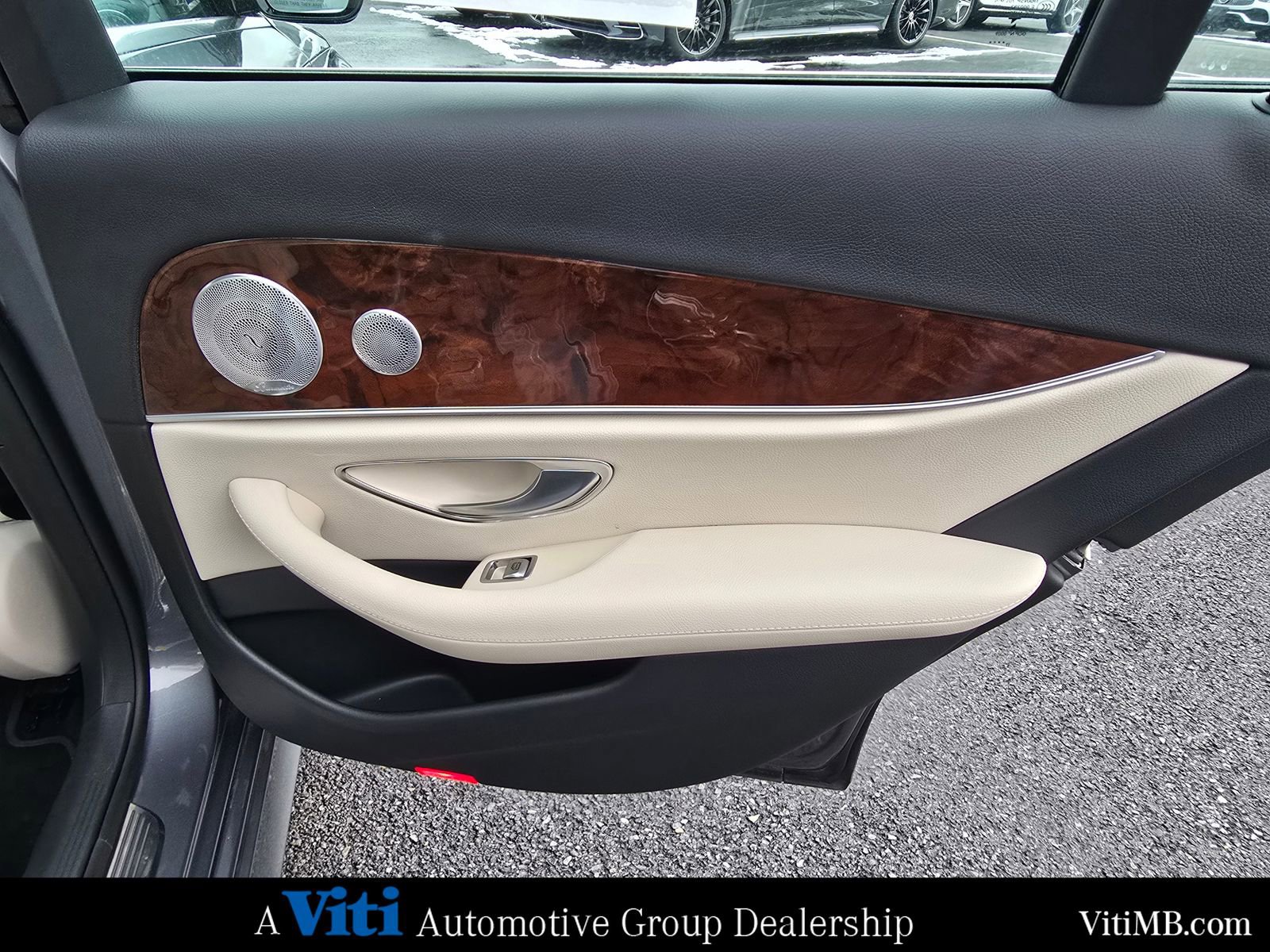 Used 2018 Mercedes-Benz E 300 E 300 image 28