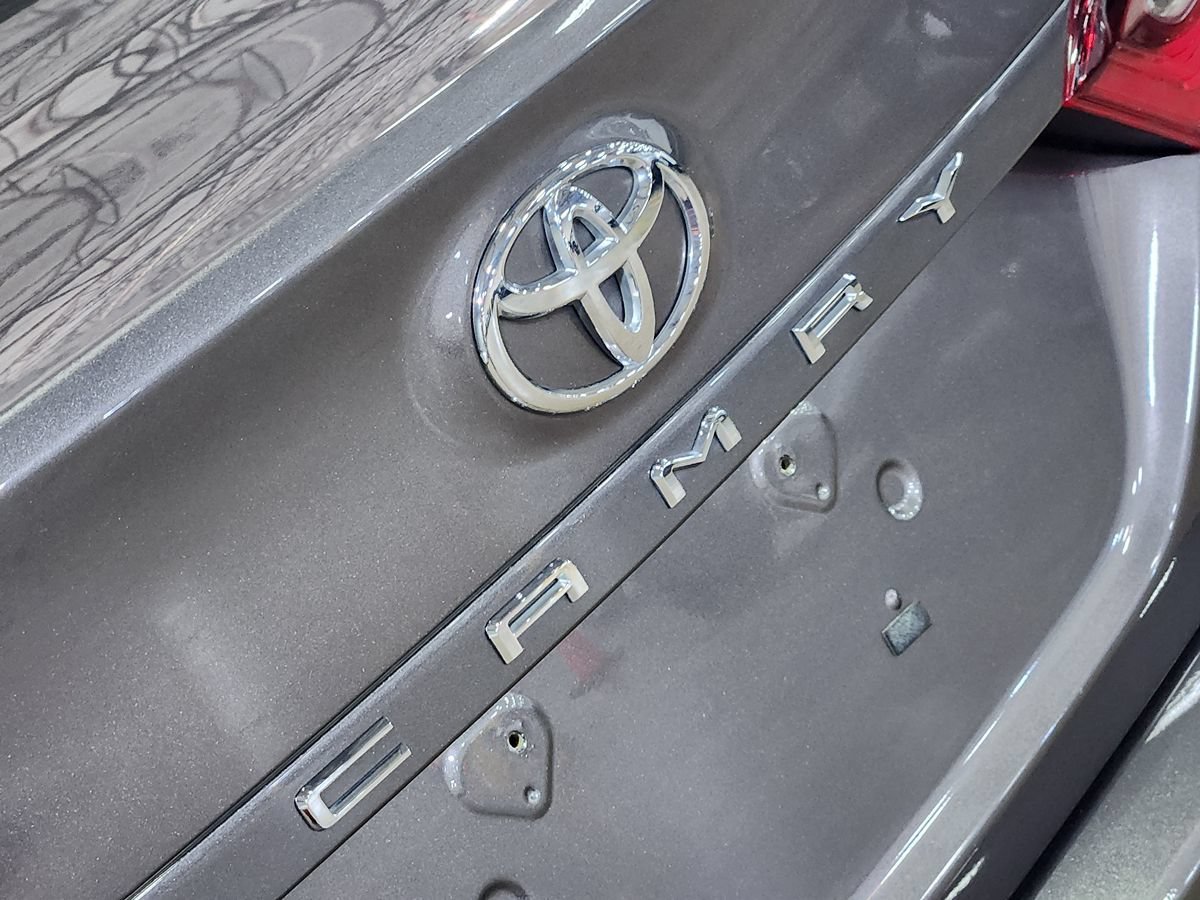 Used 2022 Toyota Camry LE FWD image 25