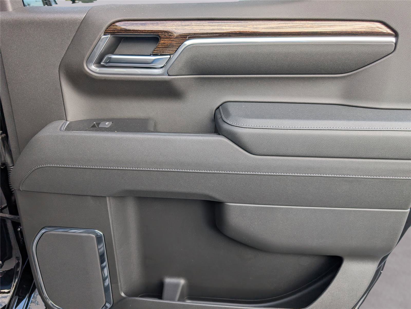 New 2026 GMC Sierra 1500 Elevation AWD/4WD image 9