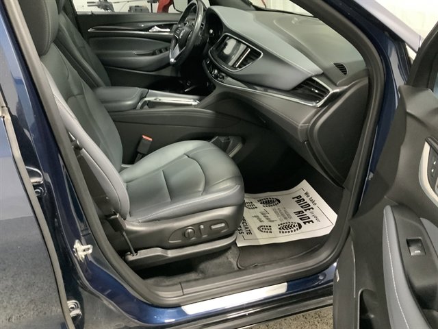 Used 2023 Buick Enclave Essence w/ Experience Buick Package image 23