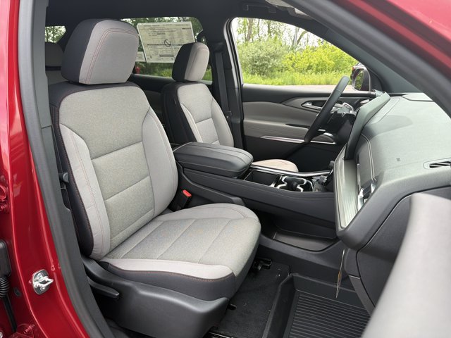 New 2026 Chevrolet Traverse LT w/ Driver Confidence Package AWD/4WD image 33