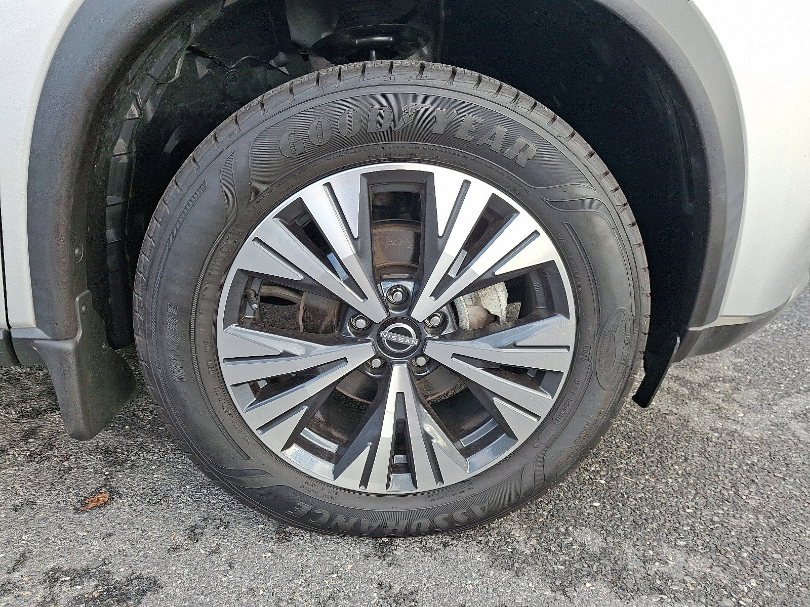 Certified 2022 Nissan Rogue SV image 9