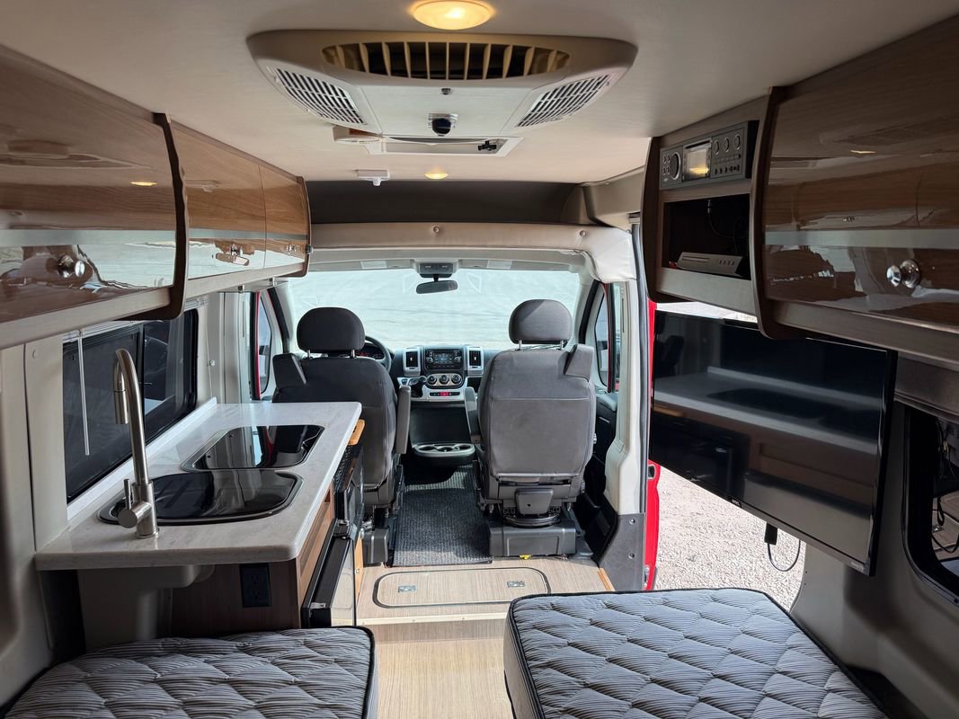 Used 2015 RAM ProMaster 3500 w/ Premium Appearance Group image 22