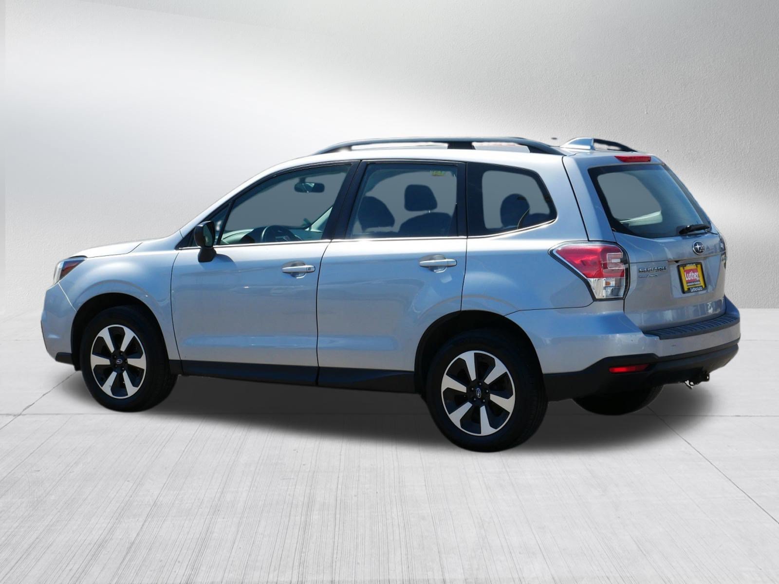 Used 2018 Subaru Forester 2.5i w/ Alloy Wheel Package AWD/4WD image 5
