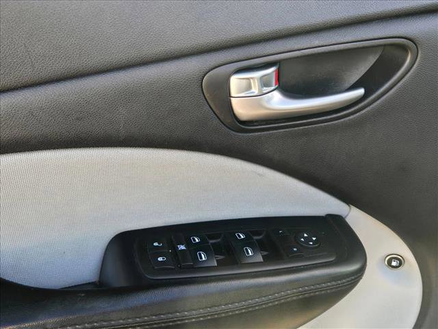 Used 2014 Dodge Dart SXT image 9