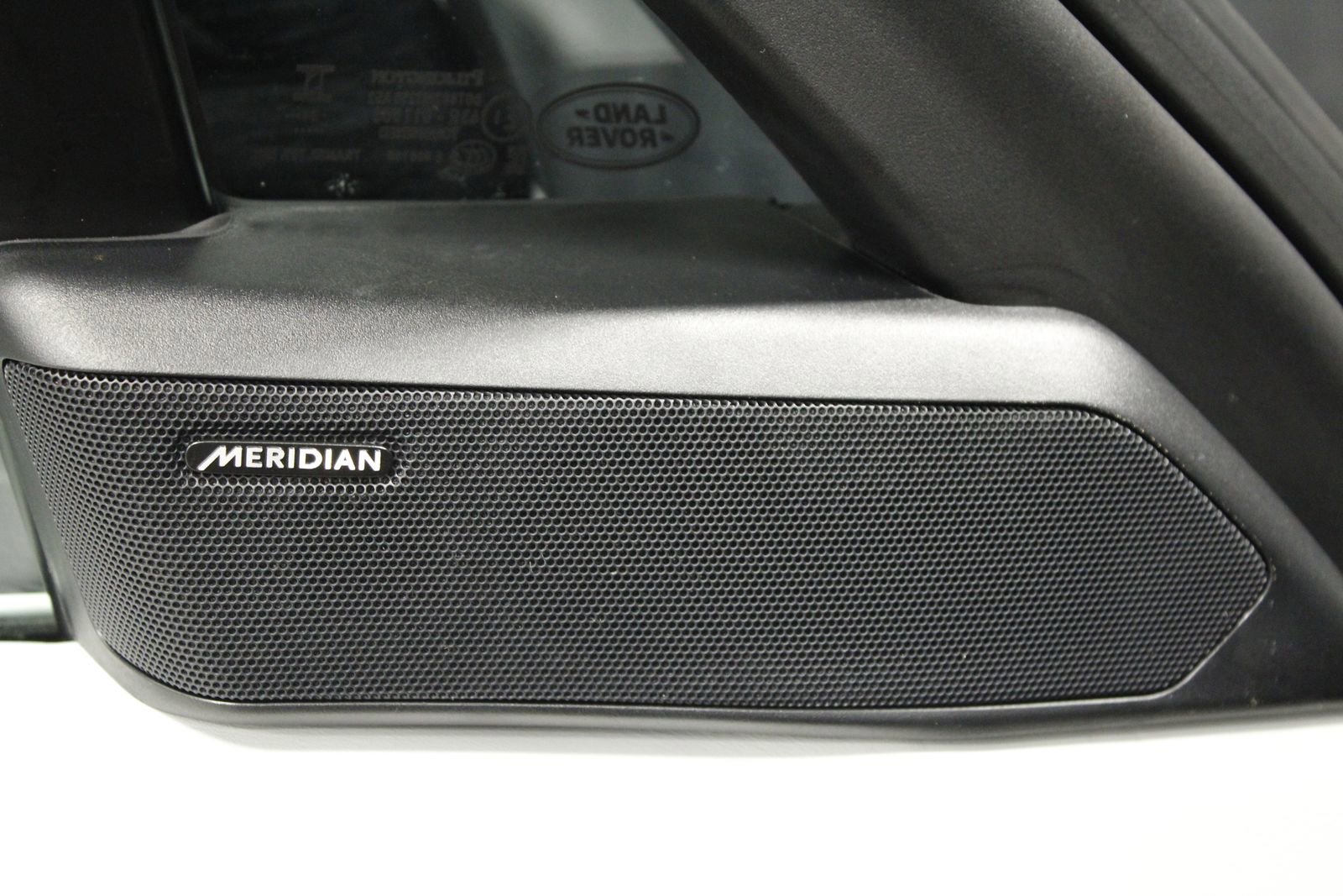 Used 2025 Land Rover Range Rover Sport Dynamic SE image 32