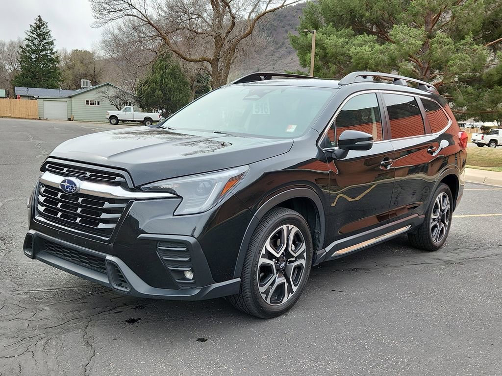 Used 2023 Subaru Ascent Limited image 4