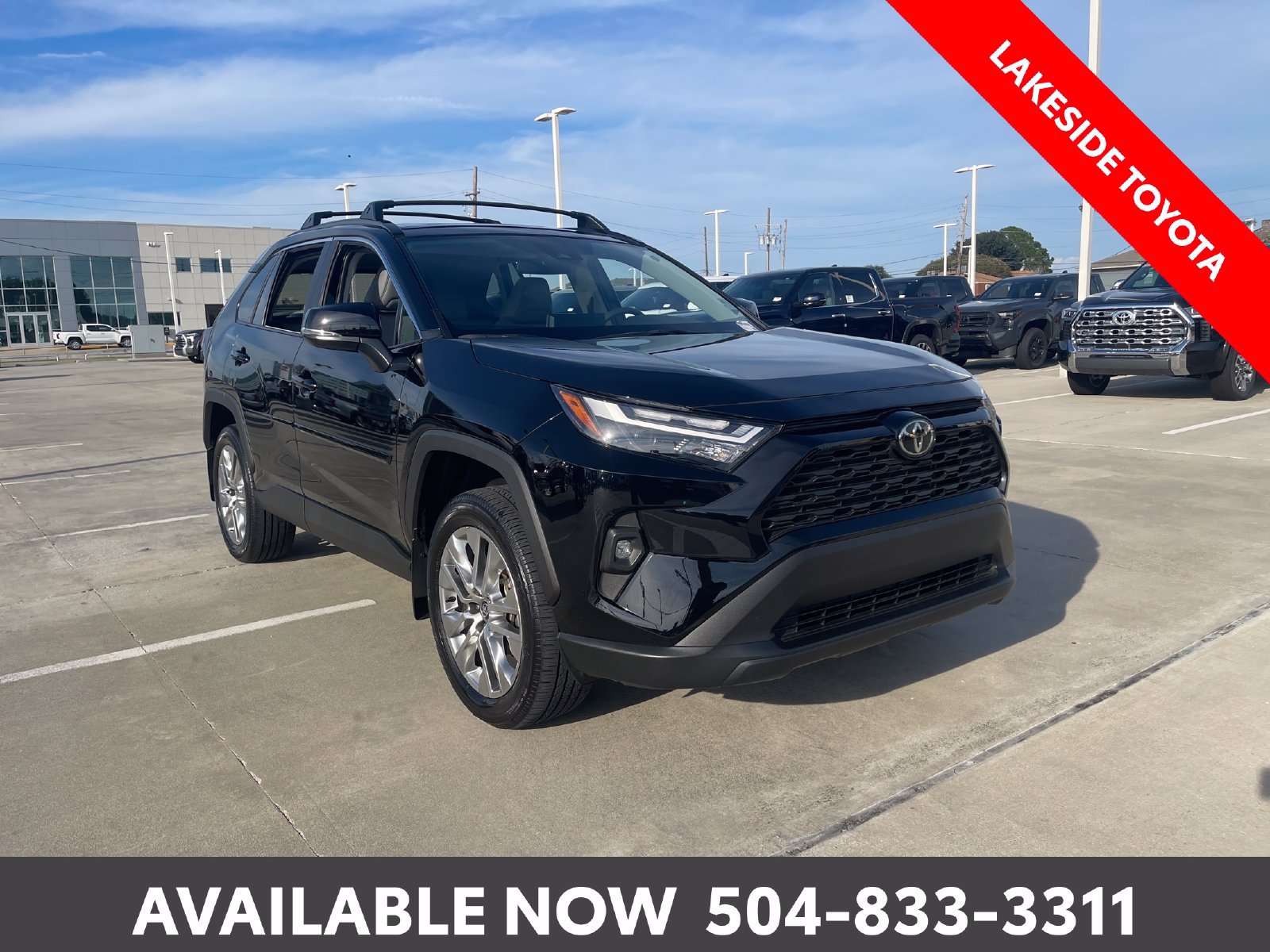Used 2025 Toyota RAV4 XLE Premium FWD image 8