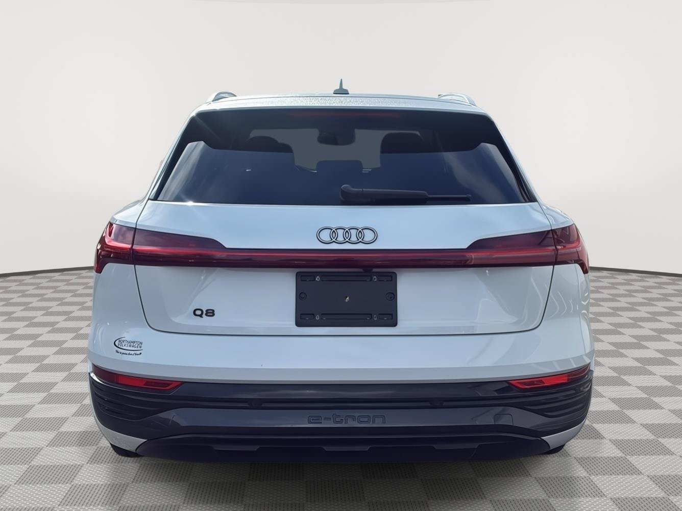 Used 2024 Audi Q8 e-tron Premium Plus w/ Premium Plus Package AWD/4WD image 11