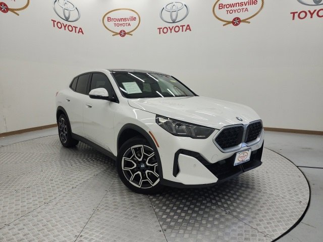 Used 2024 BMW X2 xDrive28i w/ Convenience Package image 1