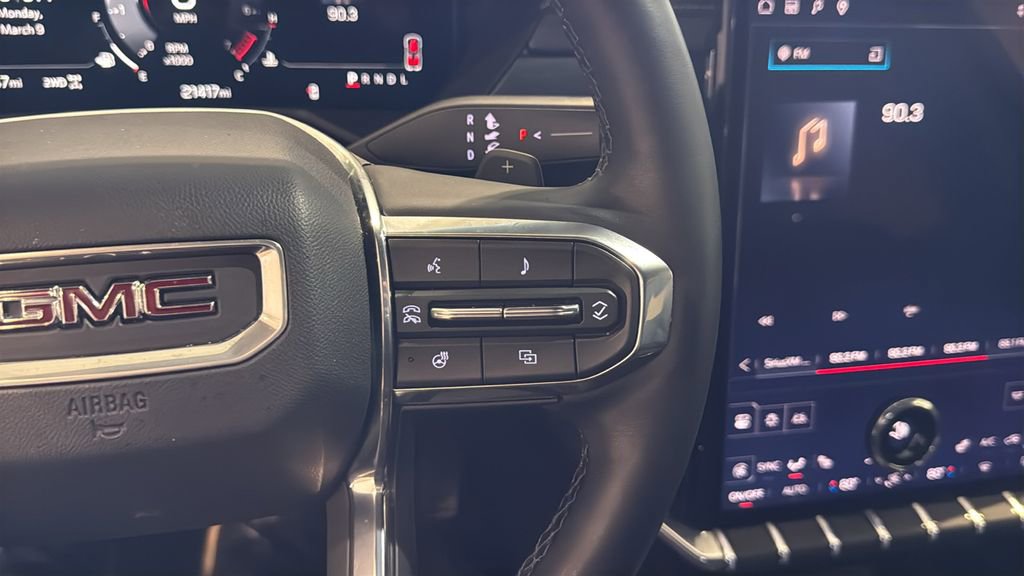 Used 2025 GMC Acadia Elevation w/ Elevation Premium Package image 31