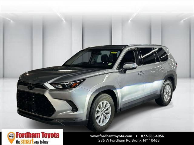 Certified 2025 Toyota Grand Highlander AWD image 4