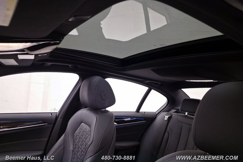 Used 2023 BMW 530e w/ M Sport Package RWD image 32
