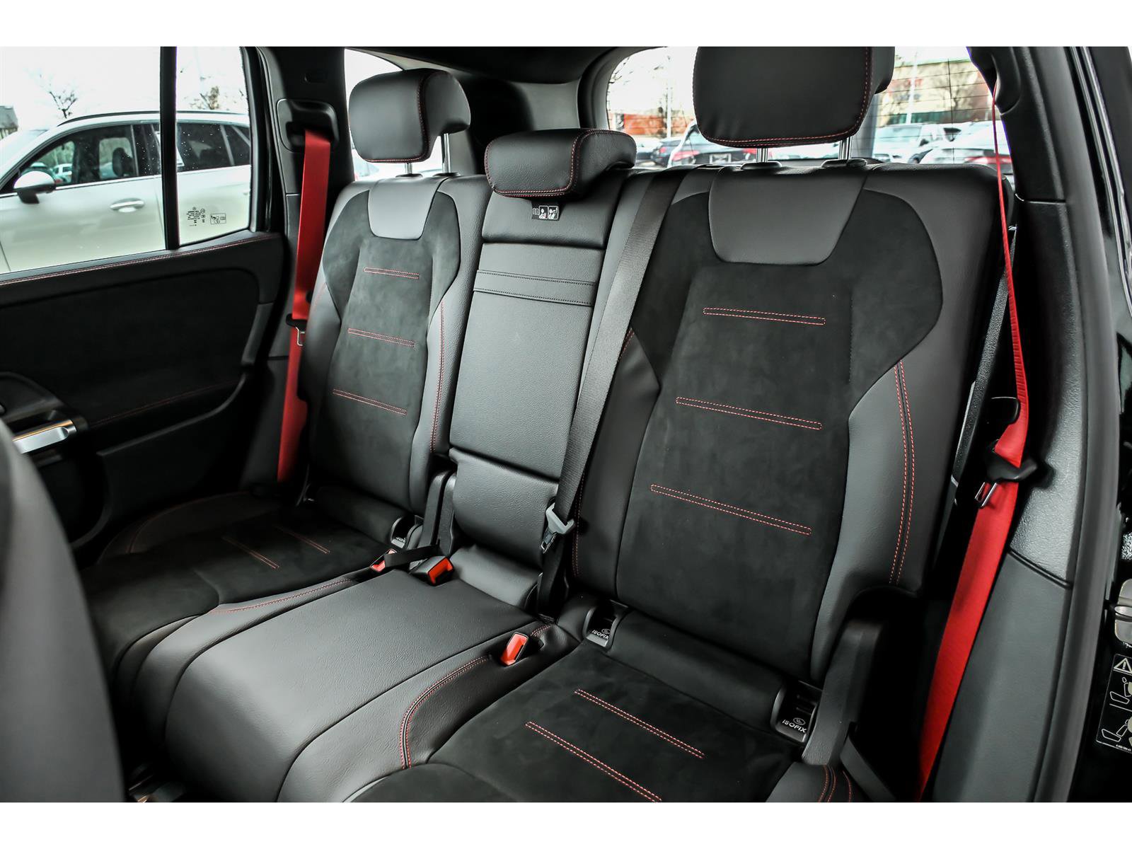 New 2026 Mercedes-Benz GLB 35 AMG 4MATIC image 9