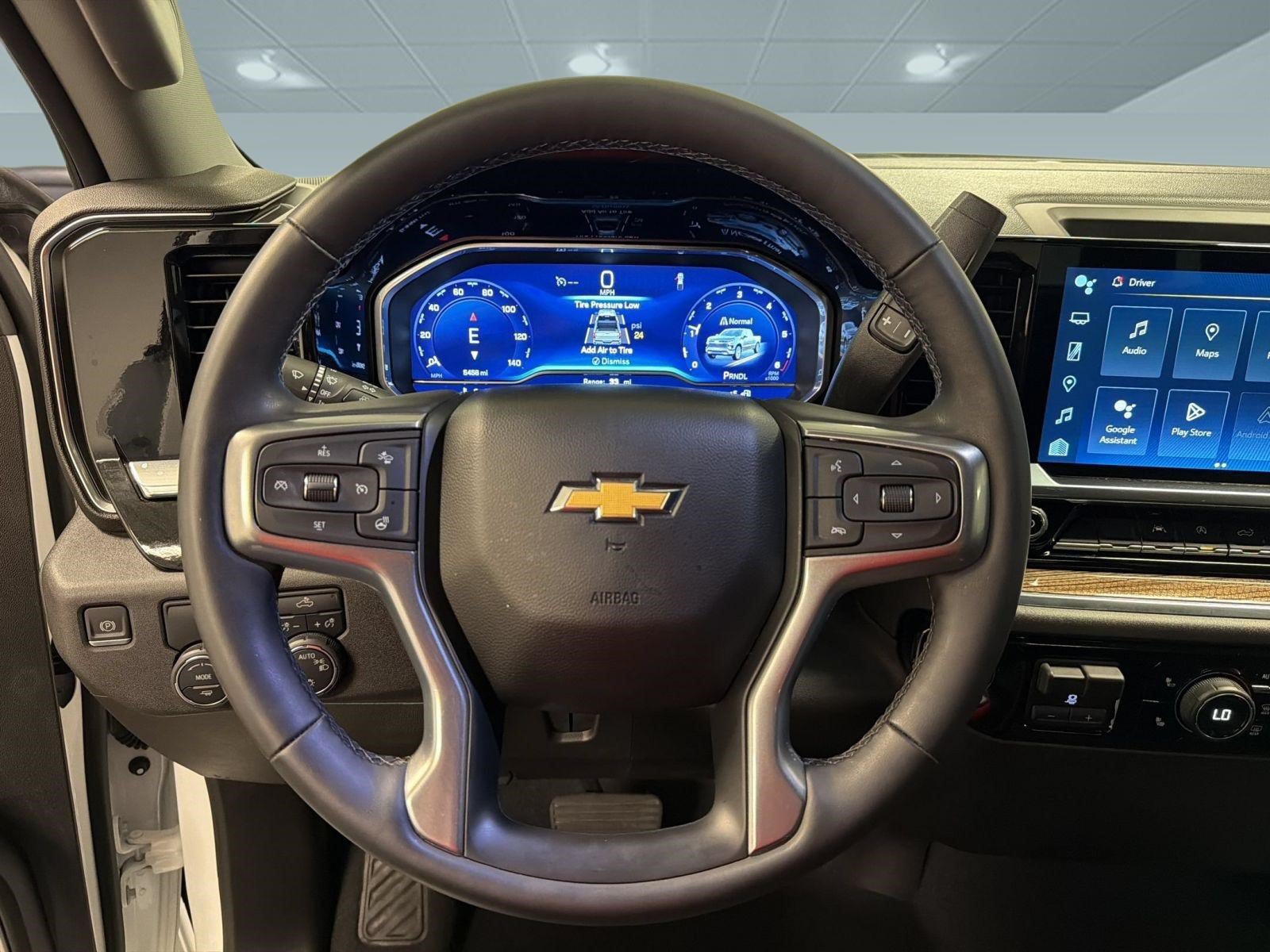 Used 2023 Chevrolet Silverado 1500 LT RWD image 9