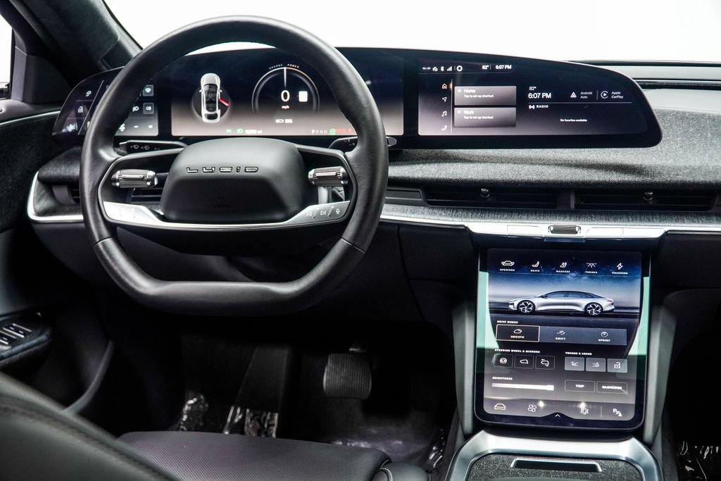 Used 2024 Lucid Air Touring AWD/4WD image 23