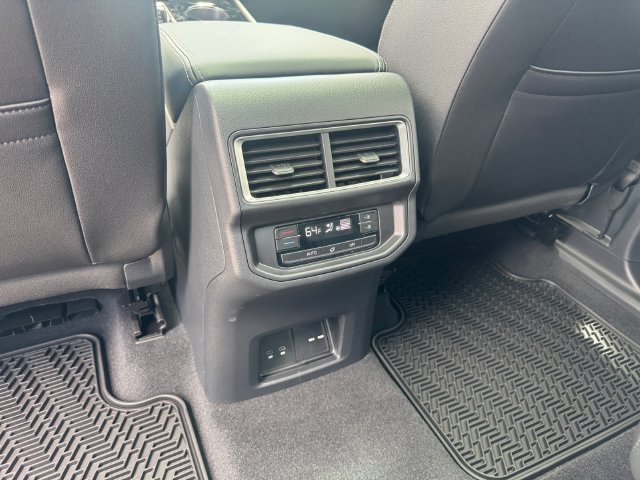 New 2026 Volkswagen Atlas SE FWD image 12