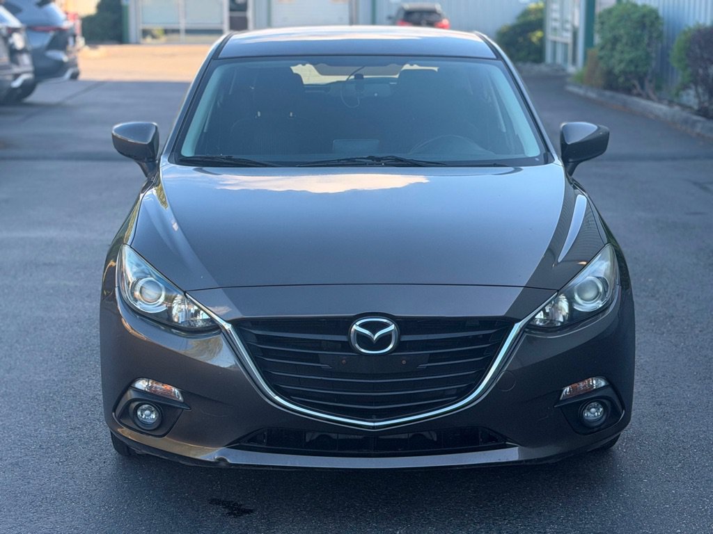 Used 2015 MAZDA MAZDA3 i Touring FWD image 2