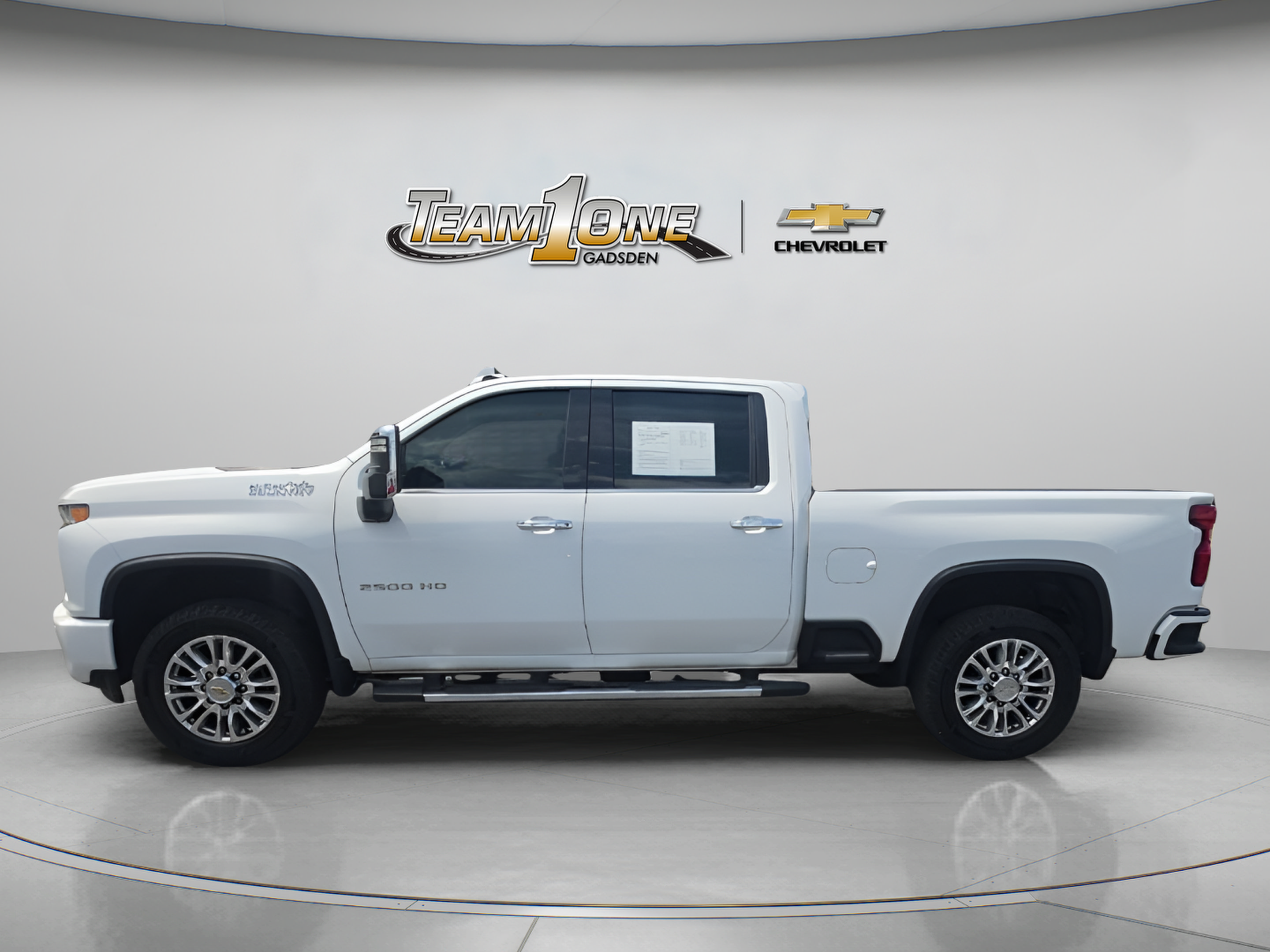 Used 2023 Chevrolet Silverado 2500 High Country w/ Z71 Off-Road Package AWD/4WD image 5
