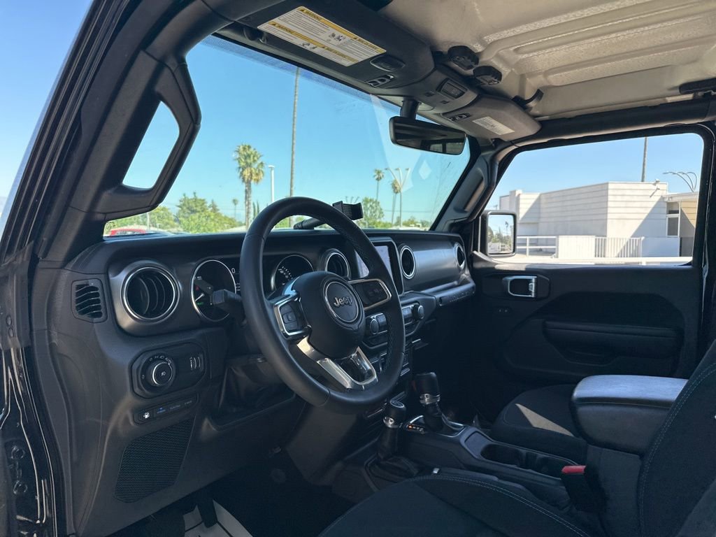 Used 2023 Jeep Wrangler Unlimited Rubicon 4xe image 8
