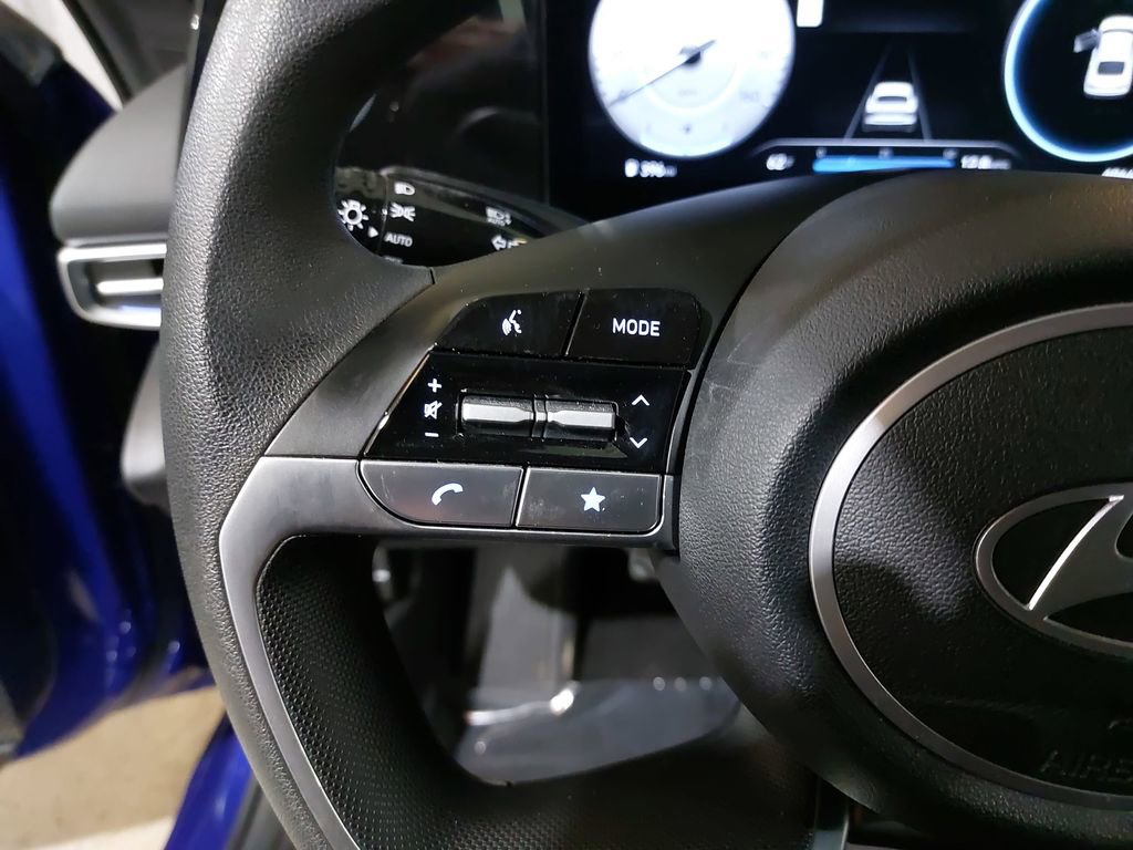 Certified 2024 Hyundai Elantra SEL image 18