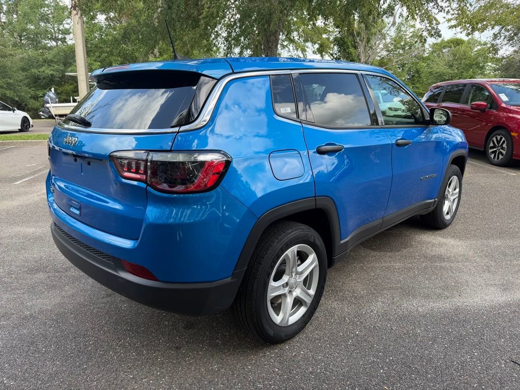 Used 2023 Jeep Compass Sport AWD/4WD image 6