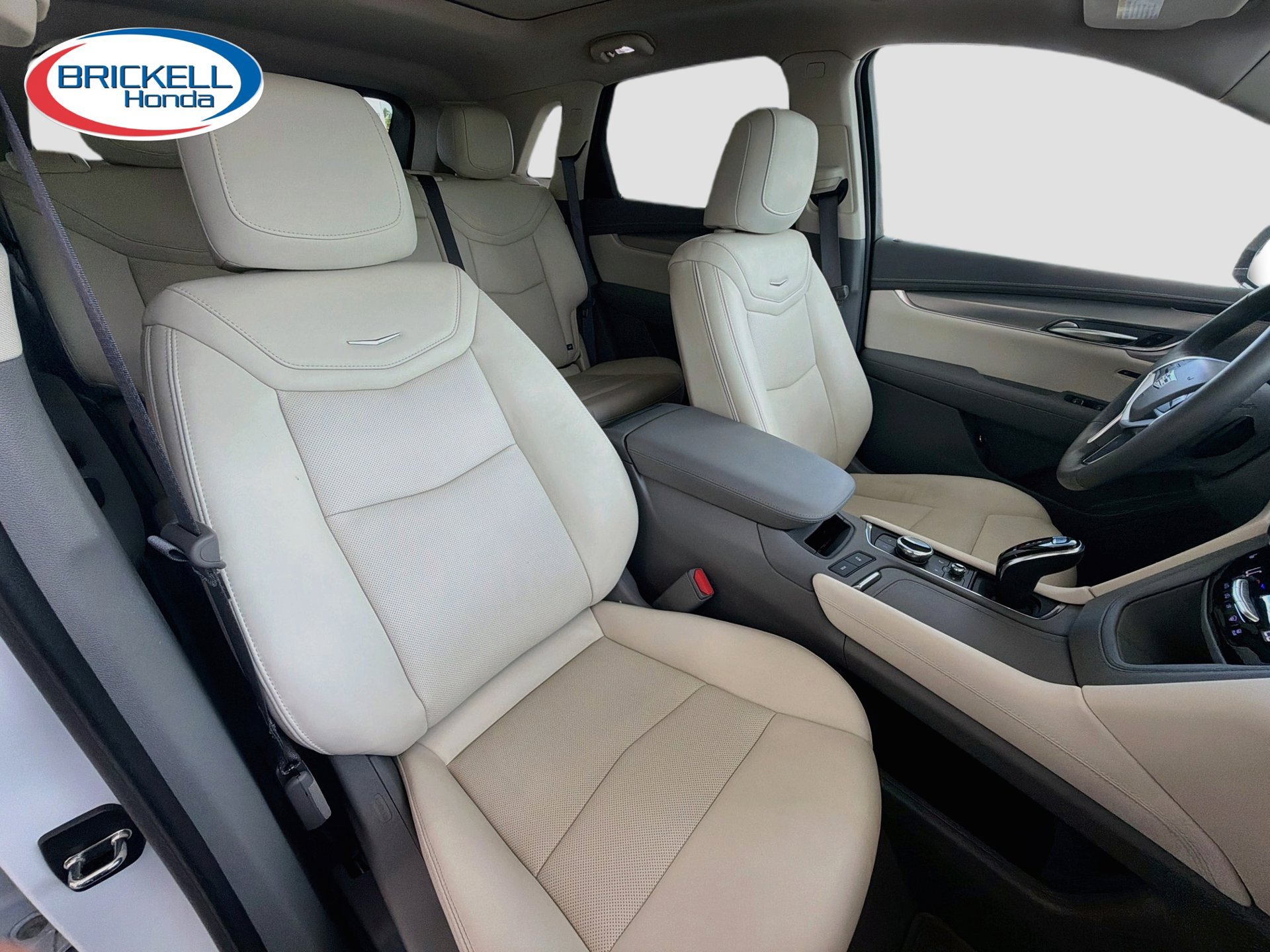 Used 2023 Cadillac XT5 Premium Luxury FWD image 16