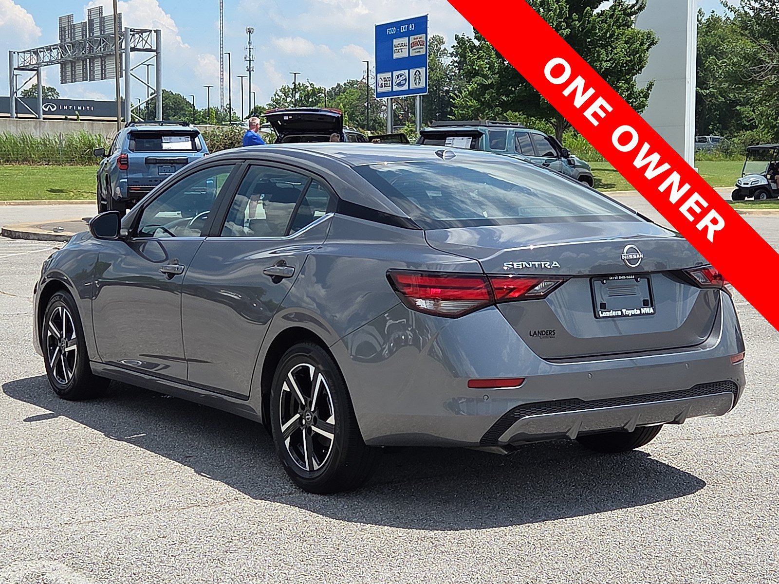 Used 2025 Nissan Sentra SV FWD image 4