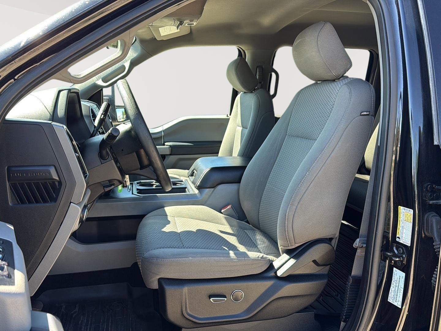 Used 2019 Ford F250 XLT w/ XLT Premium Package image 14