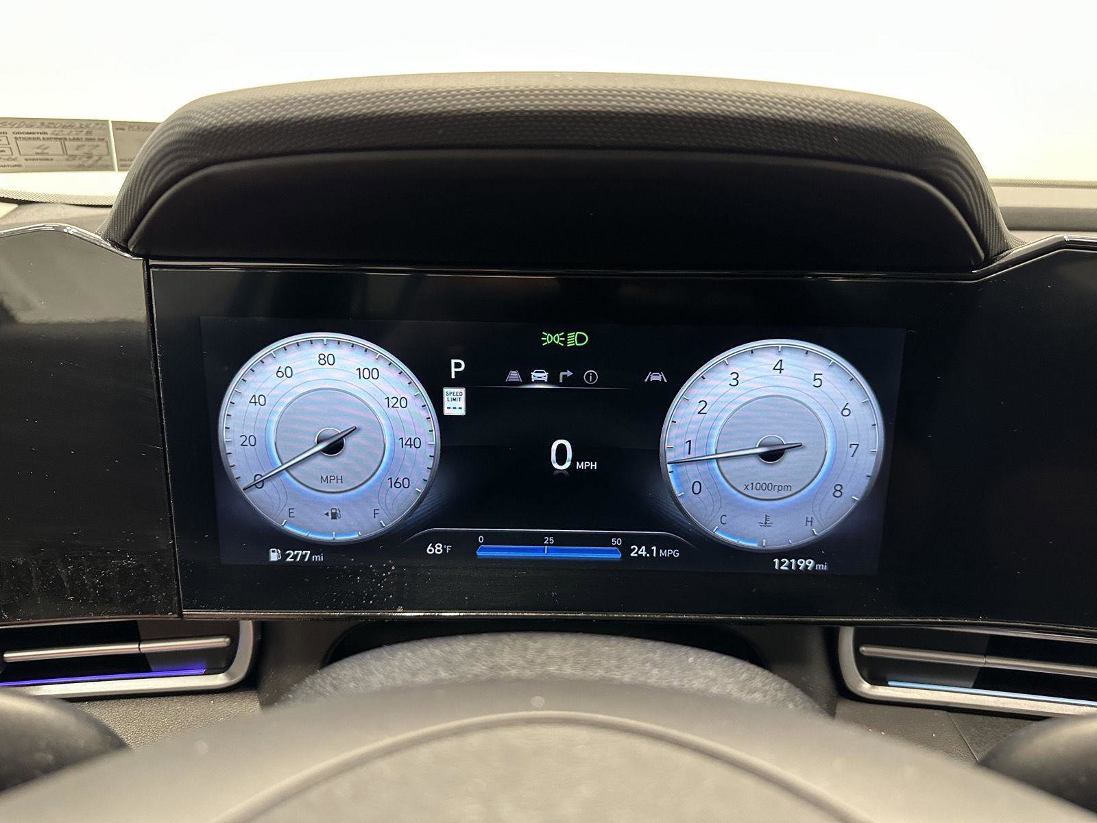 Certified 2024 Hyundai Elantra SEL w/ Convenience Package FWD image 19