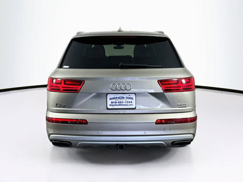 Used 2017 Audi Q7 3.0T Prestige AWD/4WD image 5