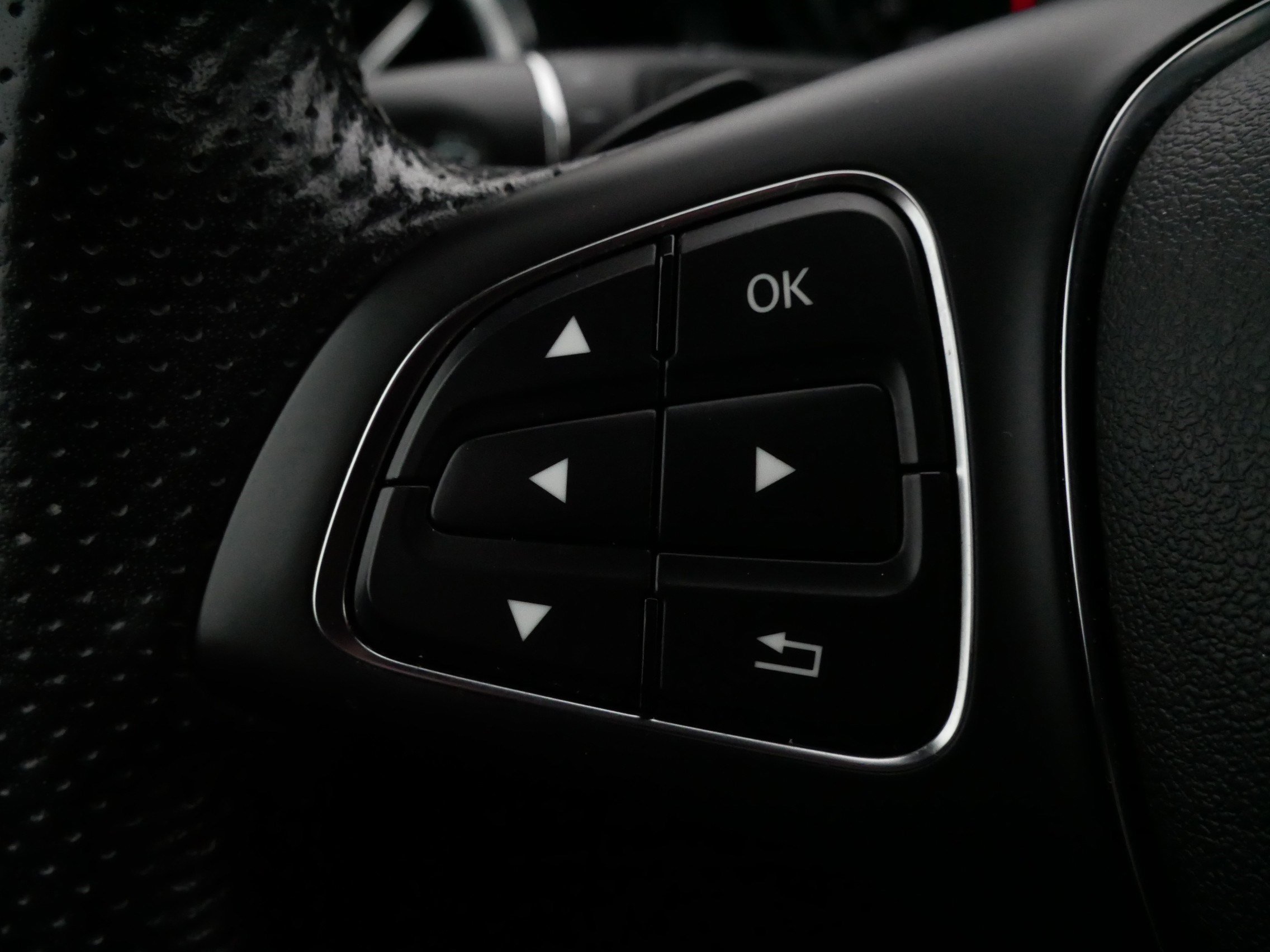 Used 2019 Mercedes-Benz GLA 250 4MATIC image 27