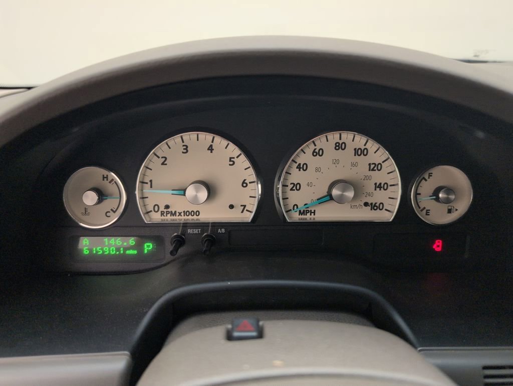 Used 2005 Ford Thunderbird 50th Anniversary image 22