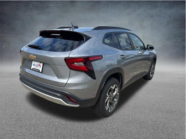 Used 2025 Chevrolet Trax LT w/ LT Convenience Package FWD image 9